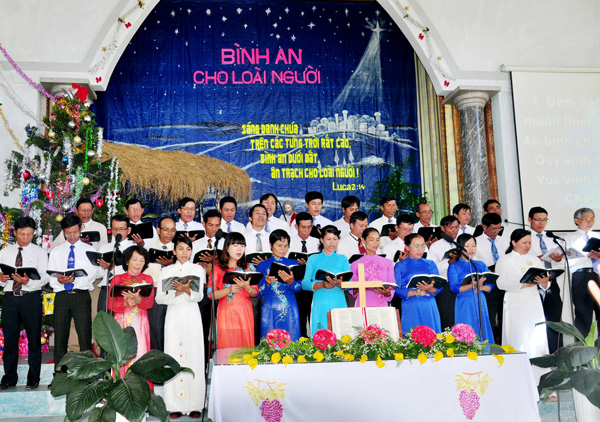 Protestant fellowship and spiritual refreshment in Can Tho, Quang Nam, Quang Ngai and Binh Thuan 